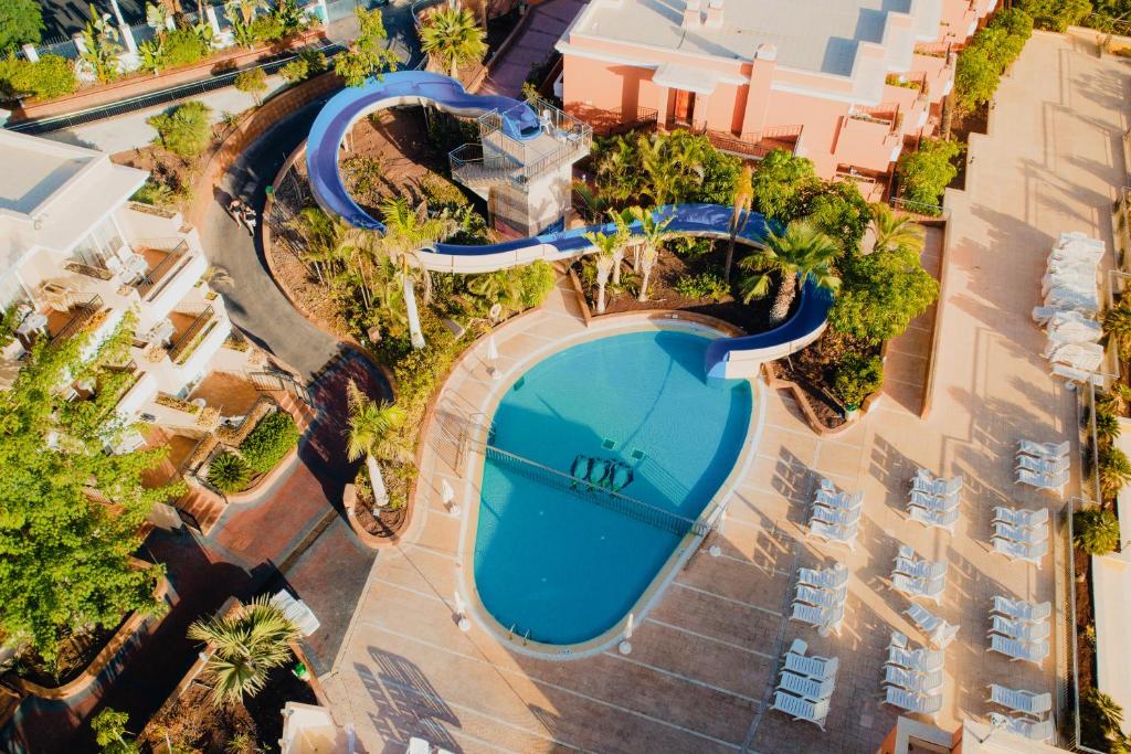 Landmar Costa Los Gigantes — Басейн згори